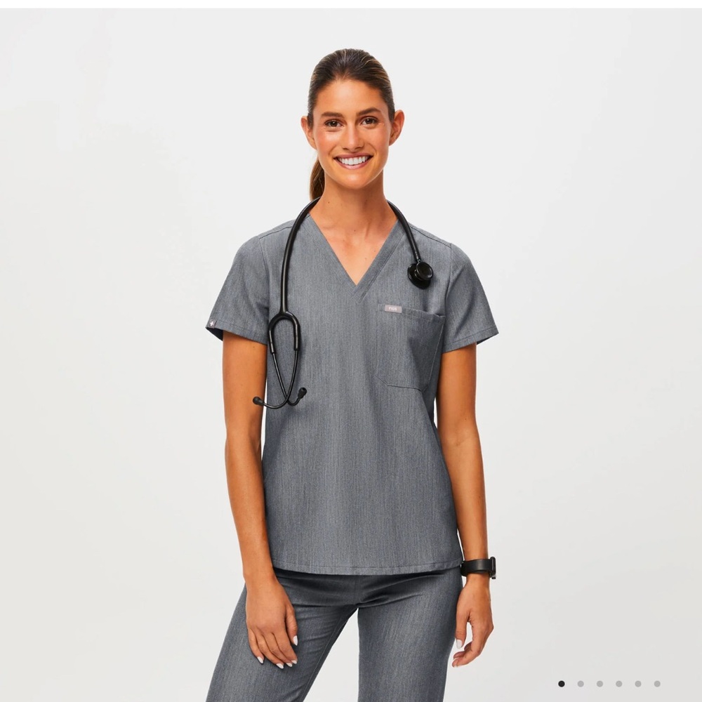 Graphite figs scrub set Top and jogger